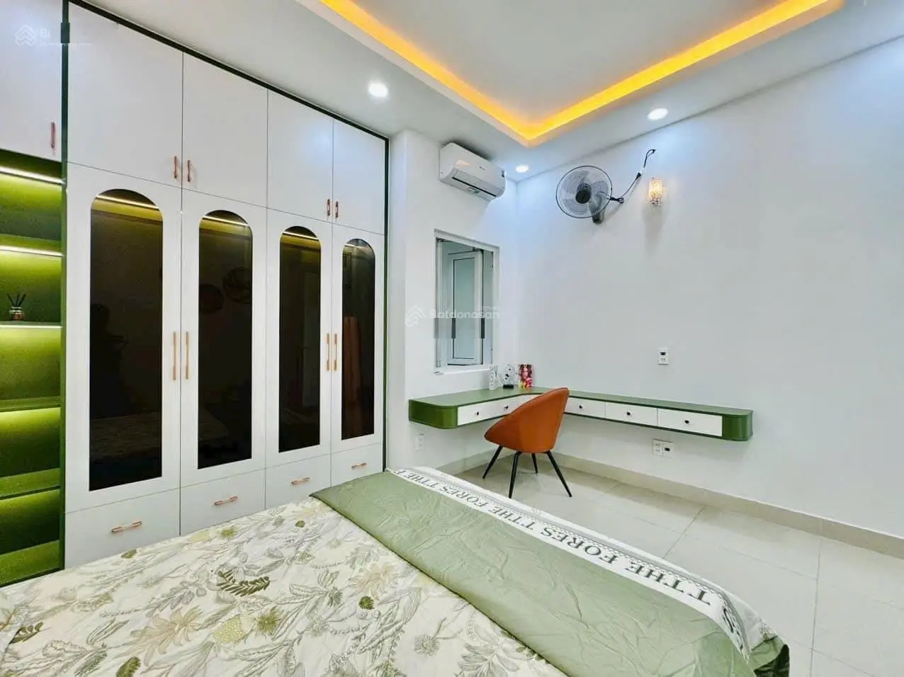 Siêu phẩm nhà đường 3 Tháng 2, Quận 10. Kế bên Vạn Hạnh Mall. 52m2 giá chỉ 3tỷ320, có sân thượng