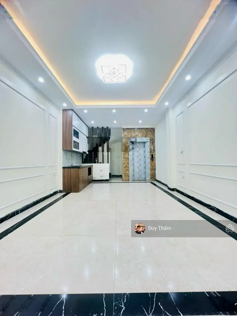 Bán nhà 5 tầng | thang máy | ô tô vào nhà | 43m | giá 6.35 tỷ