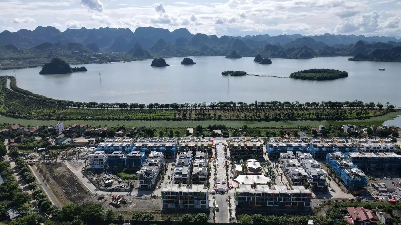 Bán biêt thự tựa núi view hồ 600 ha - mặt đường 8 làn xe QL21 - Flamingo Tam Chúc - Kinh doanh đỉnh