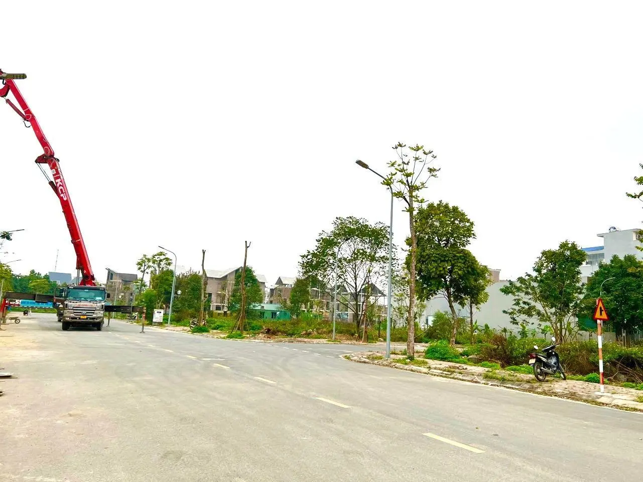 Bán đất đấu giá khu DG02 lô 80m2 mặt đường 24m. LH 0962 204 ***