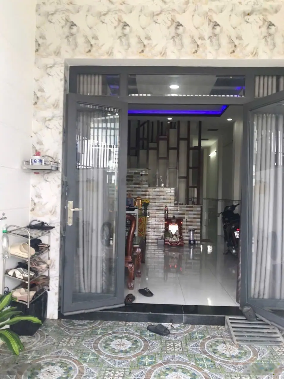 Nhà mới 1 trệt 1 lầu , Thị Trấn Cần Giuộc Long An DT 4 x 21 , 1 lầu , Đường bê tông 4m Giá 1,98tỷ