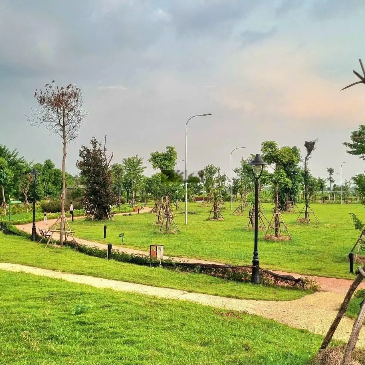 Duy nhất 1 căn biệt thự đơn lập 375m2, giá chỉ 50tr/m2 tại HUD Mê Linh Central. LH 0943 757 ***
