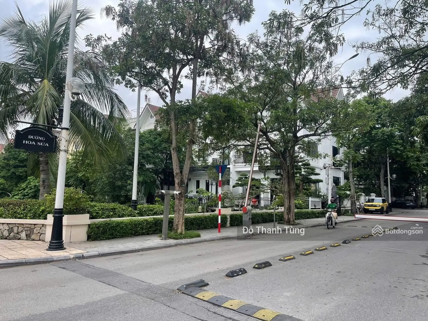 Bán biệt thự chỉ giành cho giới tinh hoa, Biệt Thự nằm trong KĐT Hoa Sữa, Vinhomes Riverside.