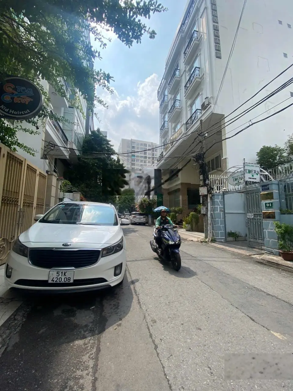 Giảm 8 tỷ! Bán gấp MT khu Sân Bay 11 x 20m, Phường 2 giá 42 tỷ giảm còn 34 tỷ