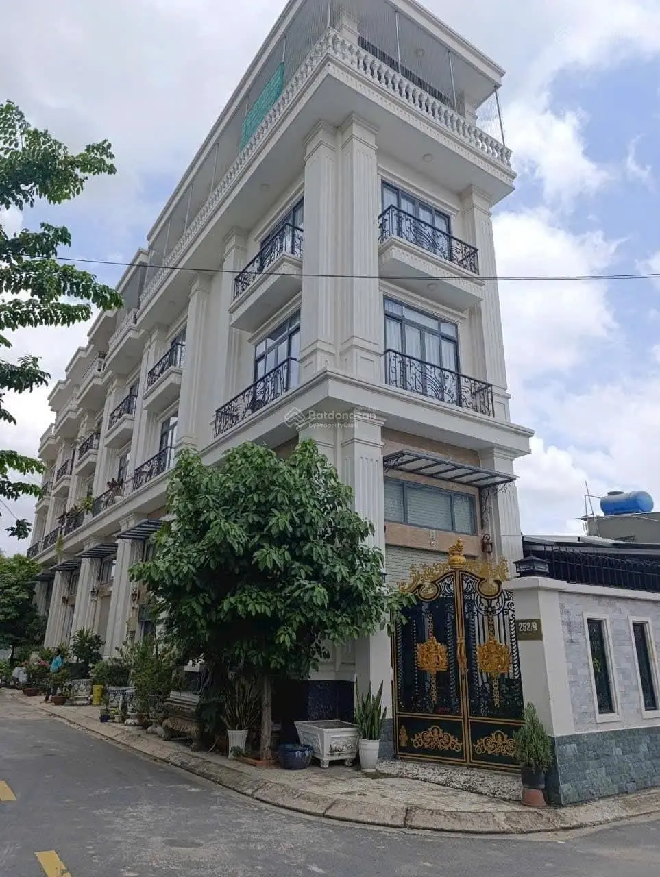 Chủ nhà chuyển chỗ ở cần bán căn biệt thự góc 2 MT Vườn Lài P. An Phú Đông, giáp Gò Vấp
