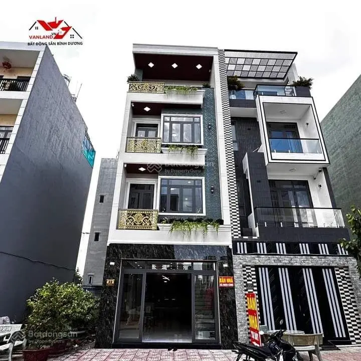 Bán nhà phố đẹp 1 trệt 3 lầu hoàn công trong khu dân cư đồng bộ trung tâm thành phố Dĩ An