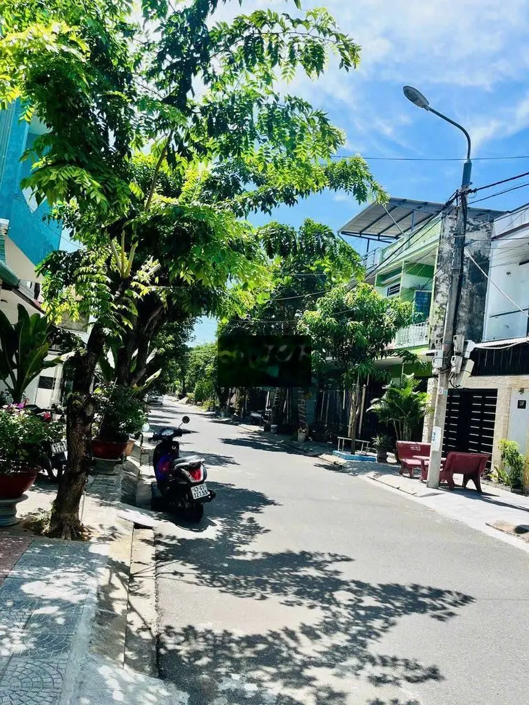 R.ẻ nhất KDC Bá Tùng đg 5m5 gần công viên giá chỉ 2ty2,