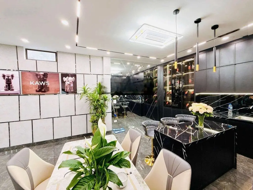 Bán nhà tại Minh Khai, Hai Bà Trưng, Hà Nội, 60m2 5 tầng 6PN, 5WC, giá nhỉnh 11 Tỷ