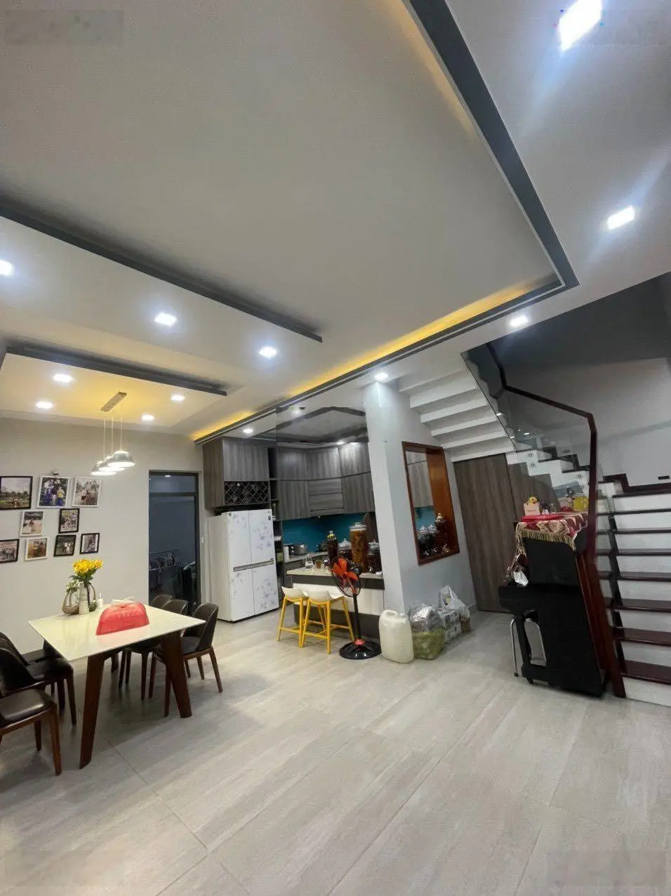 Chỉ 11.5 tỷ sở hữu căn nhà full nội thất tại Lavila, xách vali vào ở ngay. LH: 0902 781 ***