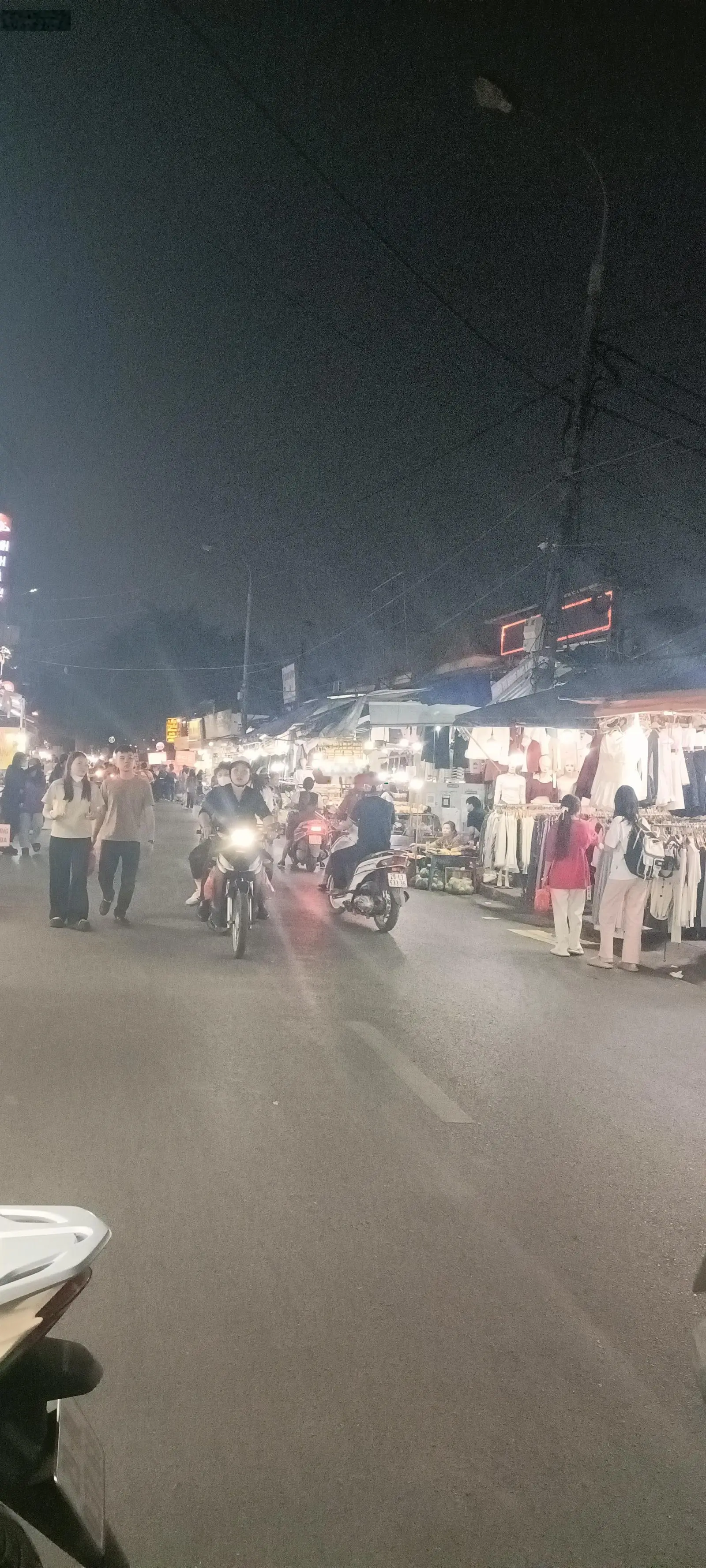 CCMN Phùng Khoang Nam Từ Liêm. Dt 51m, 5 tầng, 10 phòng Khép kín. Giá 8.5 tỷ, gần ô tô