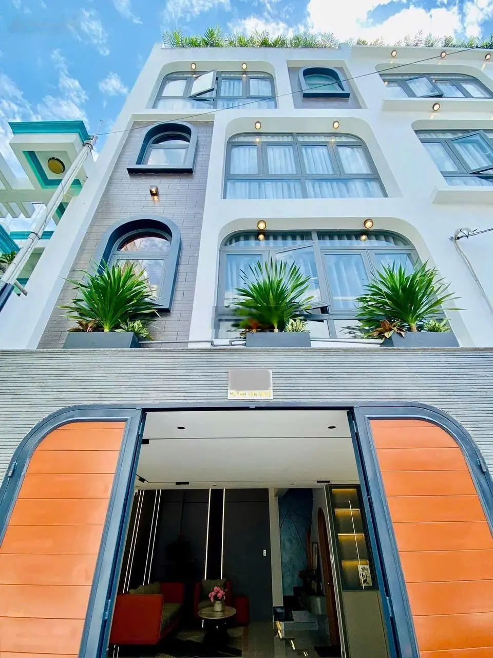 Bán Căn Góc 2 Mặt Tiền HXH 6m Nguyễn Văn Công (DT:4x15m CN 57m2 + 5 Tầng+ ÔTô Ngủ Trong Nhà)-8,9 TỶ
