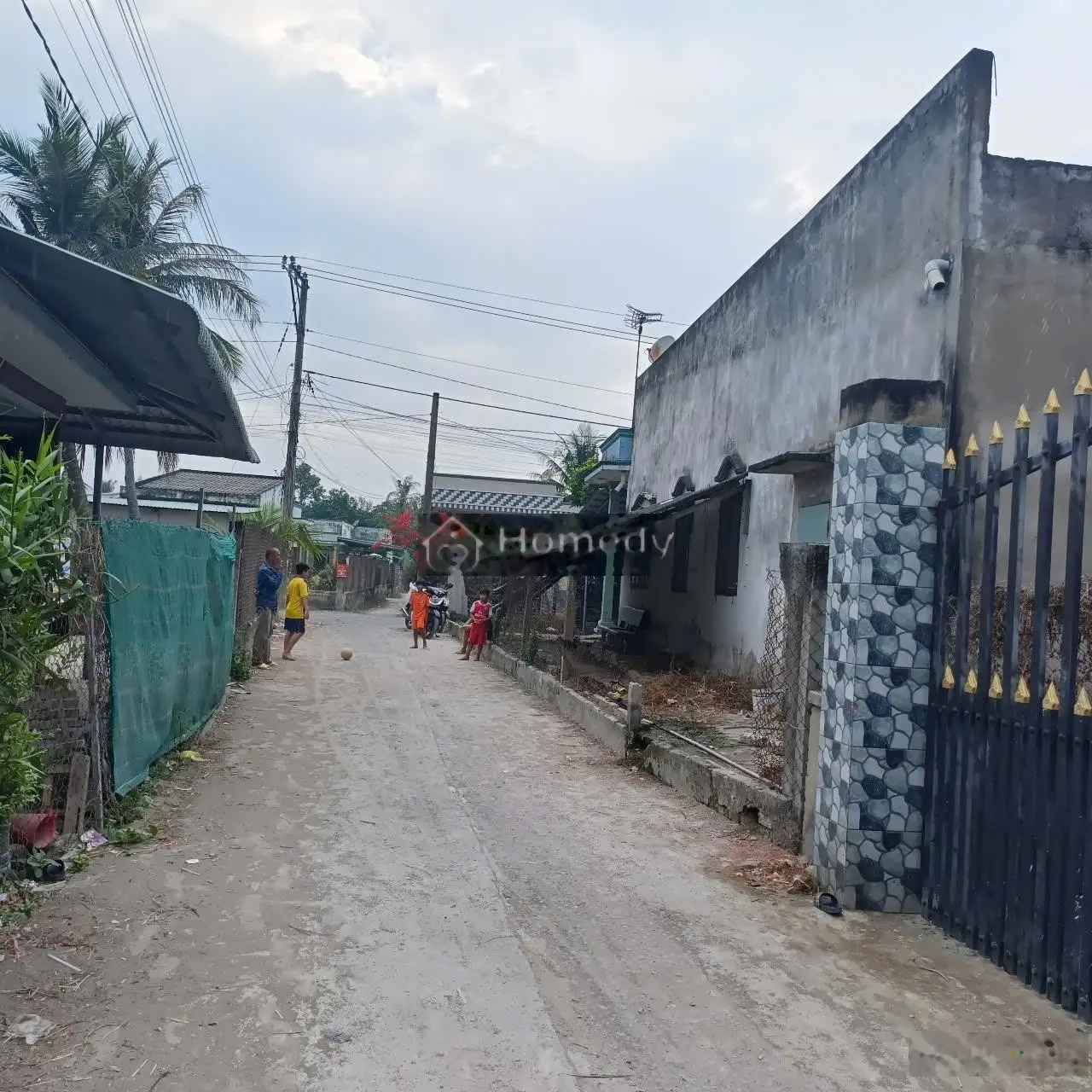 Kẹt tiền làm ăn,cần ra gấp nhà cấp 4 - 7 x 22,ngay ngã tư bình nhựt,huyện bến lức