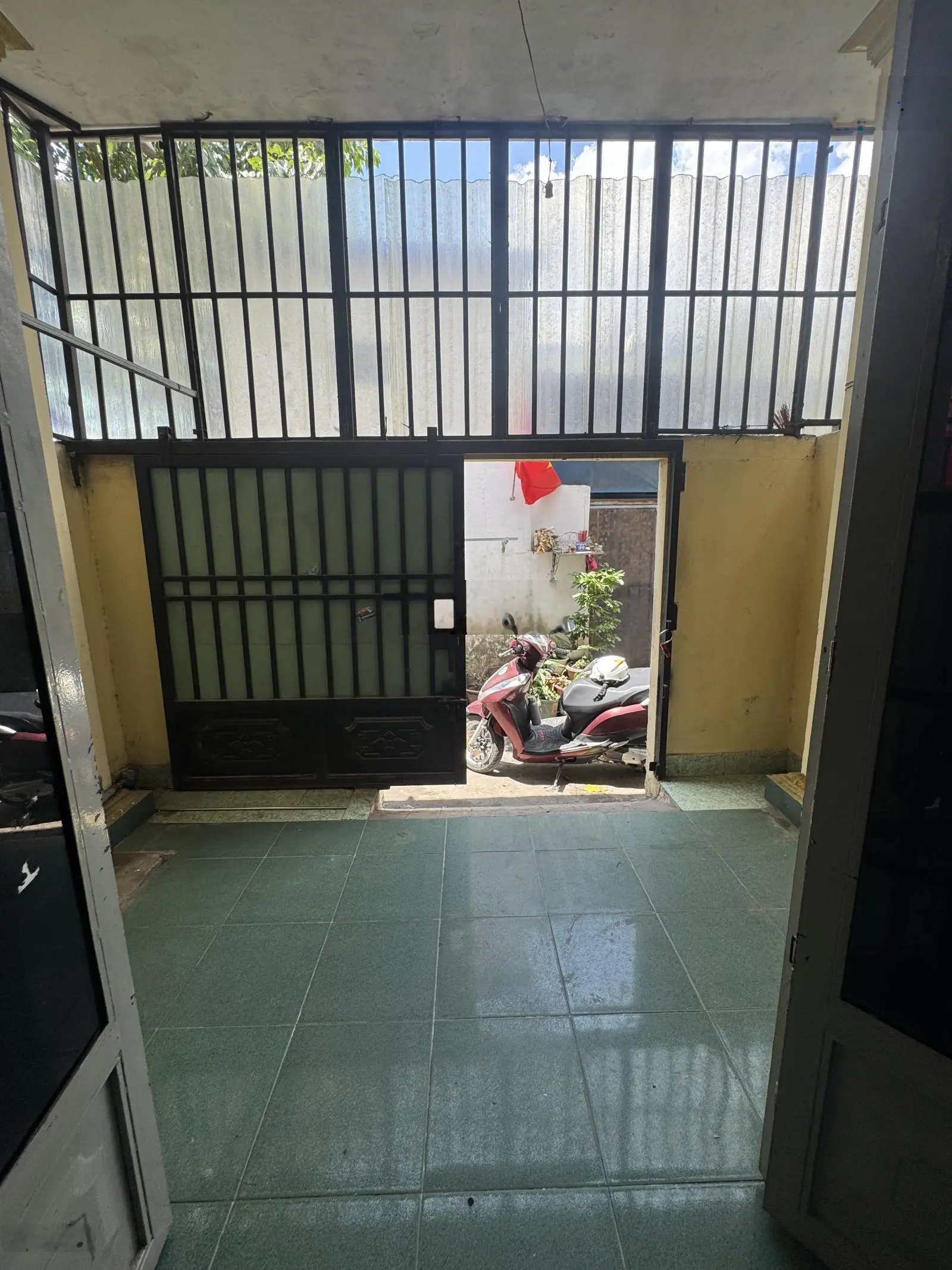Bán Nhà 1 Trệt 1 Gác hẻm 3m Đ.8 Linh Xuân , Thủ Đức