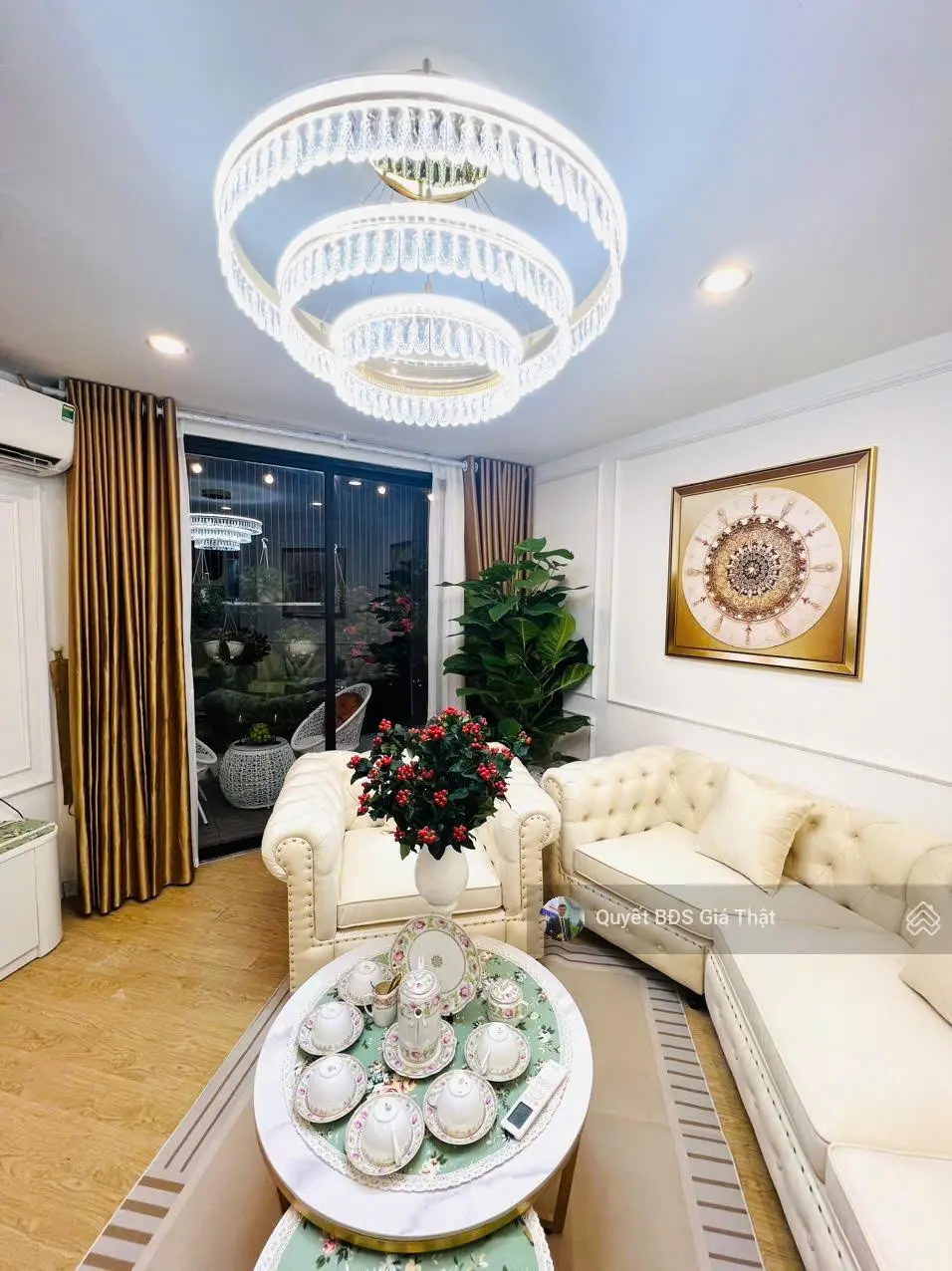 (Giá thật) chính chủ bán căn 120m2 4 phòng ngủ ban công Đông Nam tầng trung đẹp giá 7.68 tỷ