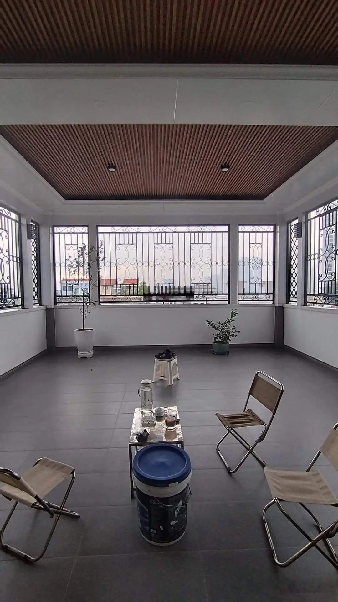 Chính chủ bán nhà 50m2 8 tầng thang máy ôtô đỗ trong nhà MT 5m cách Hồ Tây 800m sát KĐT Starlake
