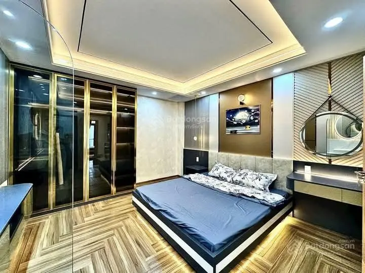 Bán gấp nhà Nguyễn Văn Tăng , Long Bình , Quận 9. DT 65m2 giá bán 3 tỷ .Sổ riêng