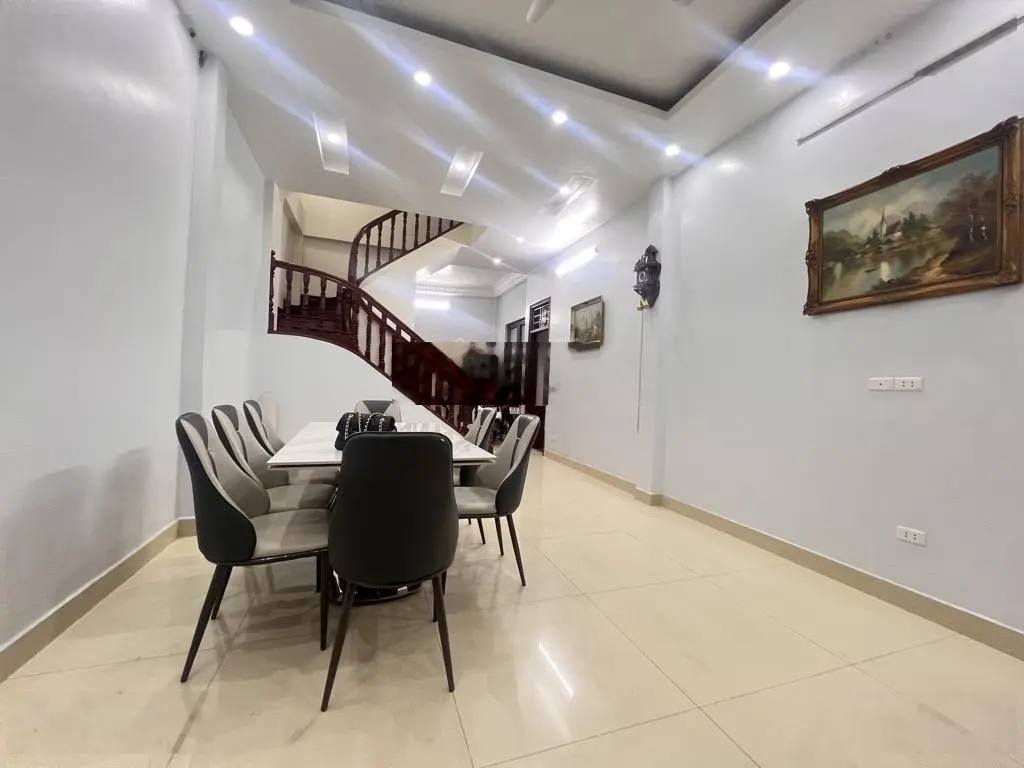 Bán nhà - kim mã - ba đình -30m ra phố-mặt ngõ thông - full nội thất - nhà đẹp ở ngay