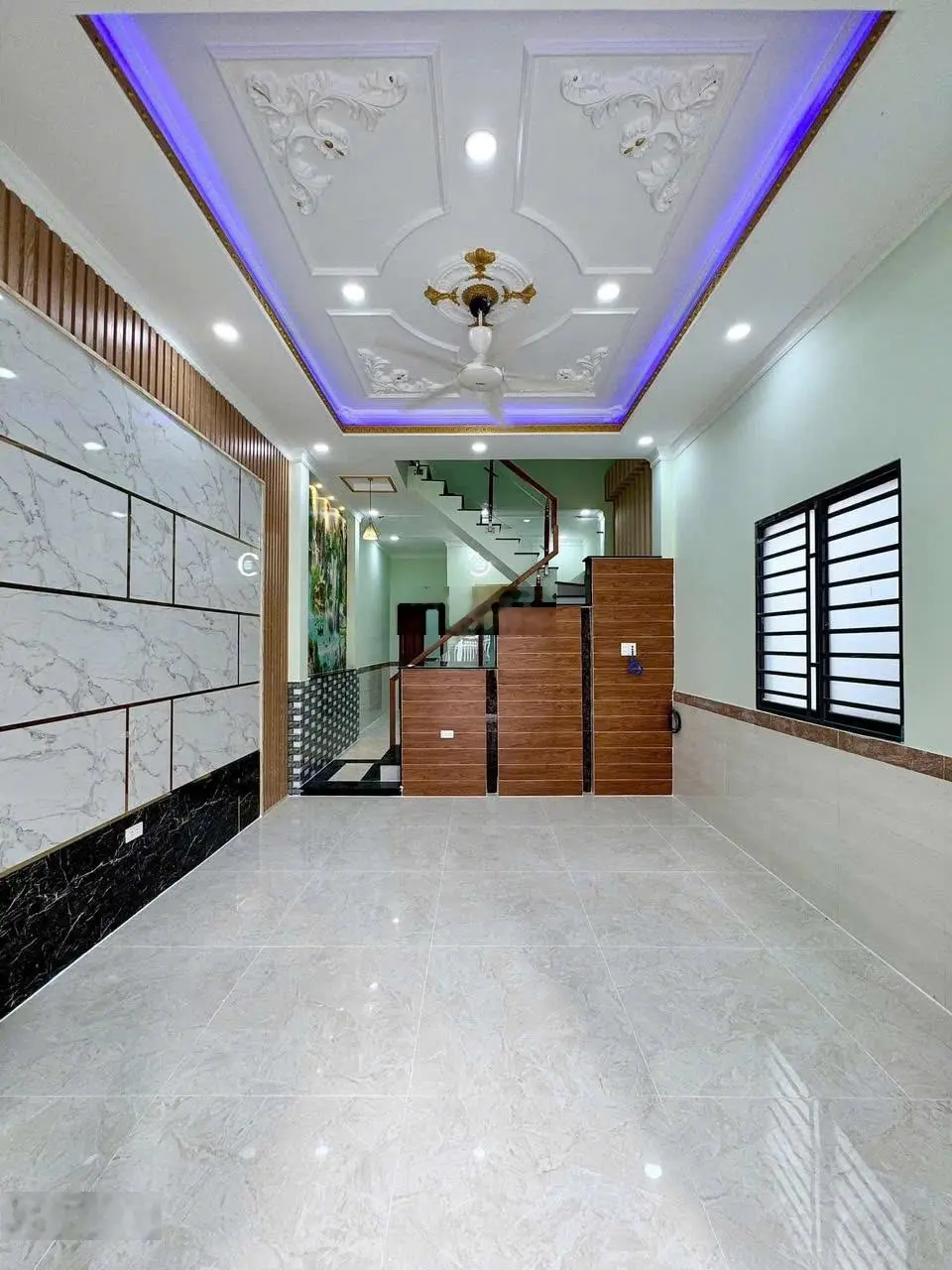 Chủ gởi bán nhà (hoàn công) 1 trệt 1 lầu. dt 60m2 sổ riêng thổ cư 100% đường xe hơi tại p. bửu hòa