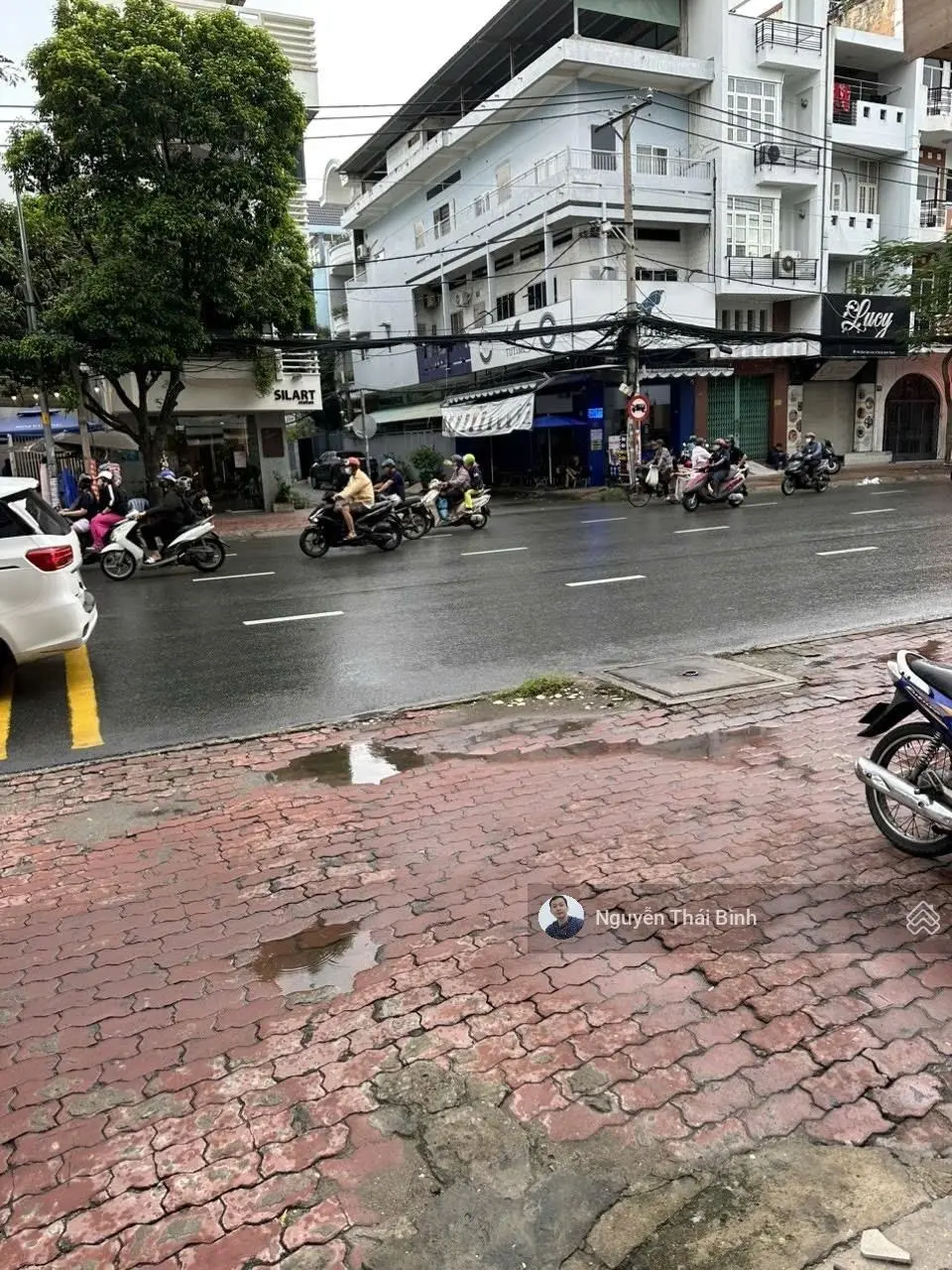 Nhà mặt tiền vỉa hè lớn, kinh doanh sầm uất. dòng tiền 50tr/tháng . đinh bộ lĩnh bình thạnh.