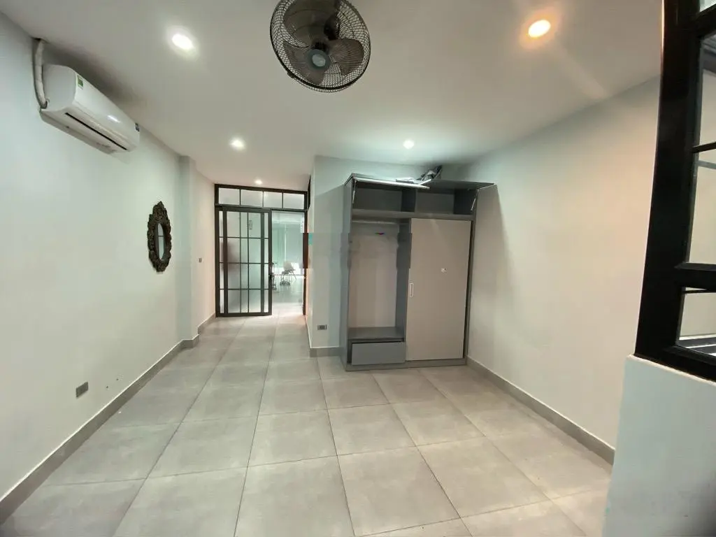 Bán nhà 7 tầng Nguyễn Chí Thanh, 70m2, sổ đẹp nở hậu, gần ô tô tránh, dòng tiền 700 t/năm, 15,5 tỷ