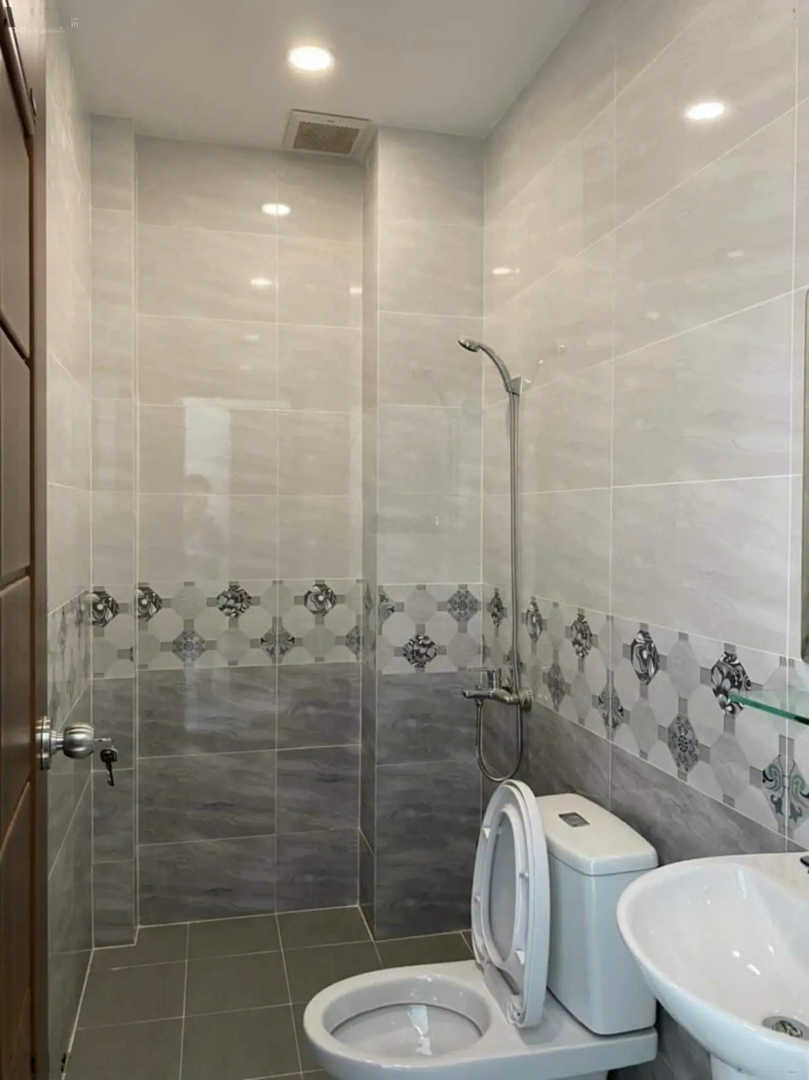 Bán nhà HXH Đặng Thùy Trâm, Quận Bình Thạnh, 55m2 nhỉnh 2.6 tỷ, SHR