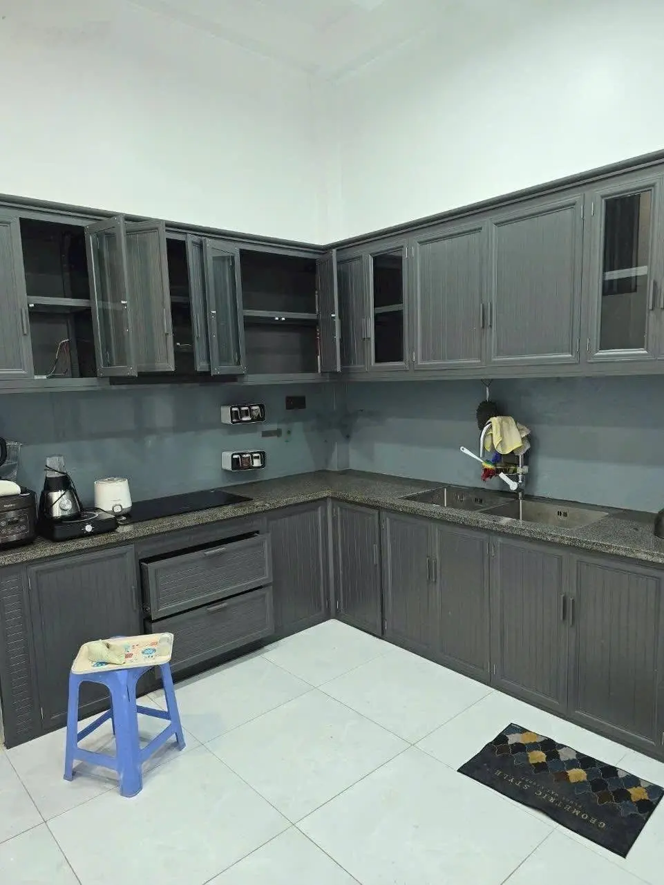 Tôi chủ không tiếp cò, bán gấp 130m2 nhà 1 trệt 2 lầu cuối Bình Dương - đầu Bình Phước