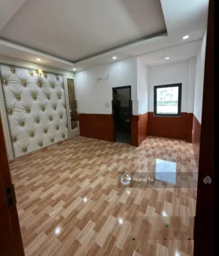 Bán nhà HXH Núi Thành, P.13, DT (3.6x20), 1trệt 1 lầu, giá: 9.5 tỷ thương lượng cho khách mua nhanh