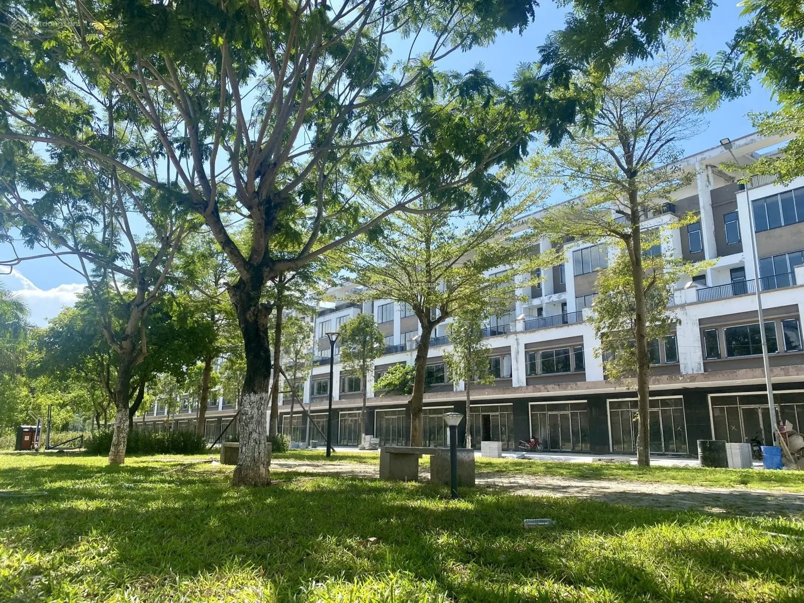 Lô góc 190m2 ngay trung tâm thương mại khu đô thị Phú Mỹ - vị trí đầu tư siêu đẹp