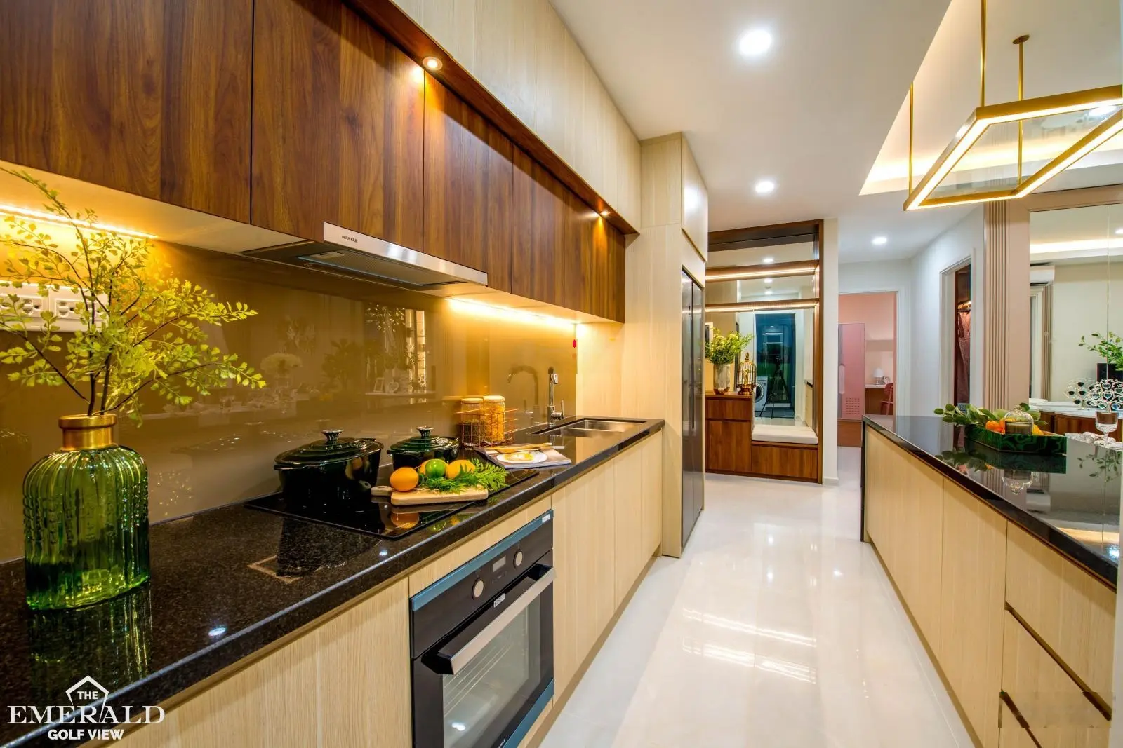 Căn hộ hạng sang có sổ trả trước 10% nhận nhà. Tặng ngay 168tr làm nội thất. Tặng 2 năm phí quản lý