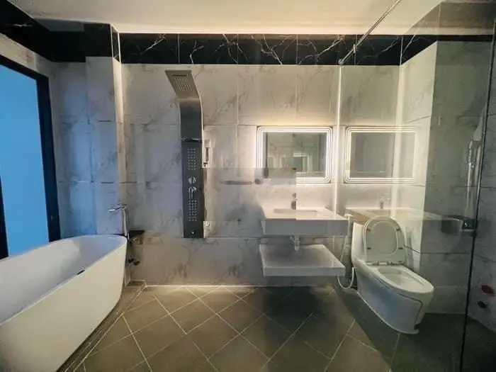 Chủ nhà mới ký gửi căn HXH Trần Quang Long BTHẠNH. Giá 4tỷ1, DT 50,4m2