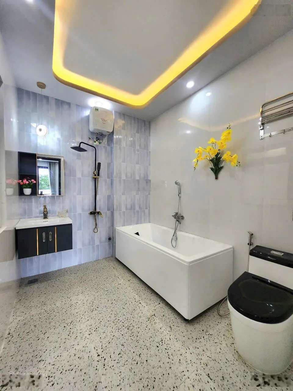 Siêu phẩm mới 3tầng Lê thiệt sát biển Nguyễn Tất Thành Hoà Minh Liên Chiểu