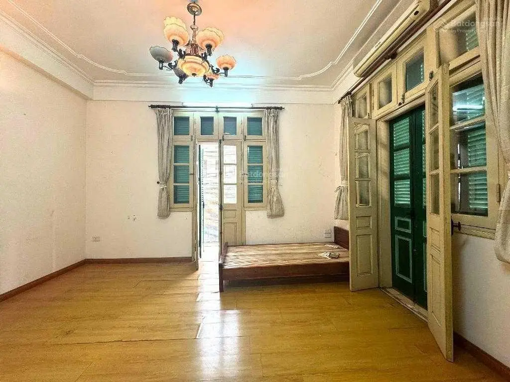 Bán nhà lô góc doãn kế thiện ô tô tránh đỗ - vỉa hè to kinh doanh đỉnh, 60,1m2, giá 23,6 tỷ