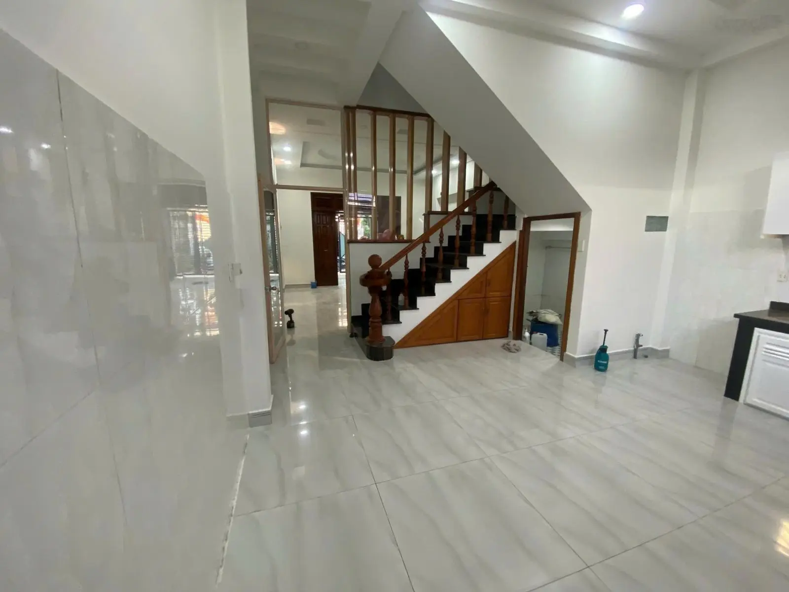 Chủ giảm 500tr bán gấp căn nhà cực đẹp đường số 13, P.Linh Xuân, Thủ Đức. Hẻm xe hơi. Giá 5.5tỷ