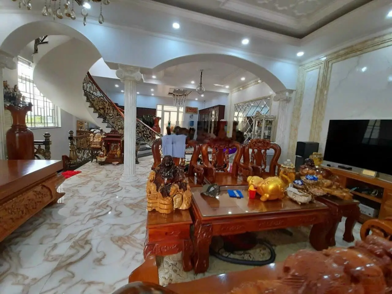 22ty8 có ngay căn biệt thự 10x24m 1 hầm 3 lầu kdc đại phúc green villas full nội thất