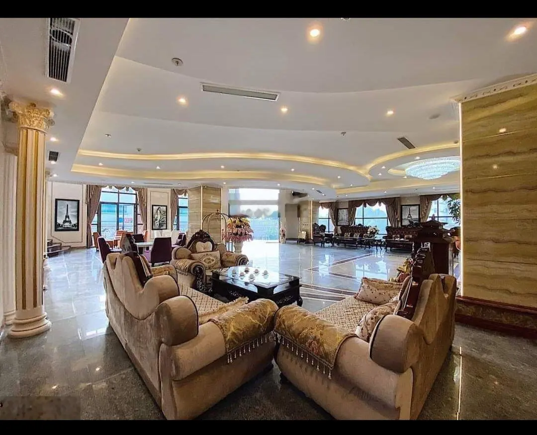Chính chủ gửi bán nhà Hoàng Ngân diện tích 400,5m2, 8 tầng hai thang máy full nội thất