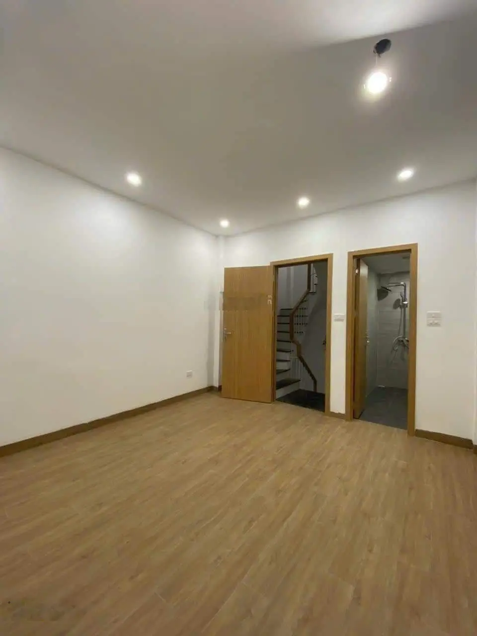 Bán căn nhà mới xây 30m2x4T, trạm bơm Yên Nghĩa, 5 phút ra Penika Tô Hữu