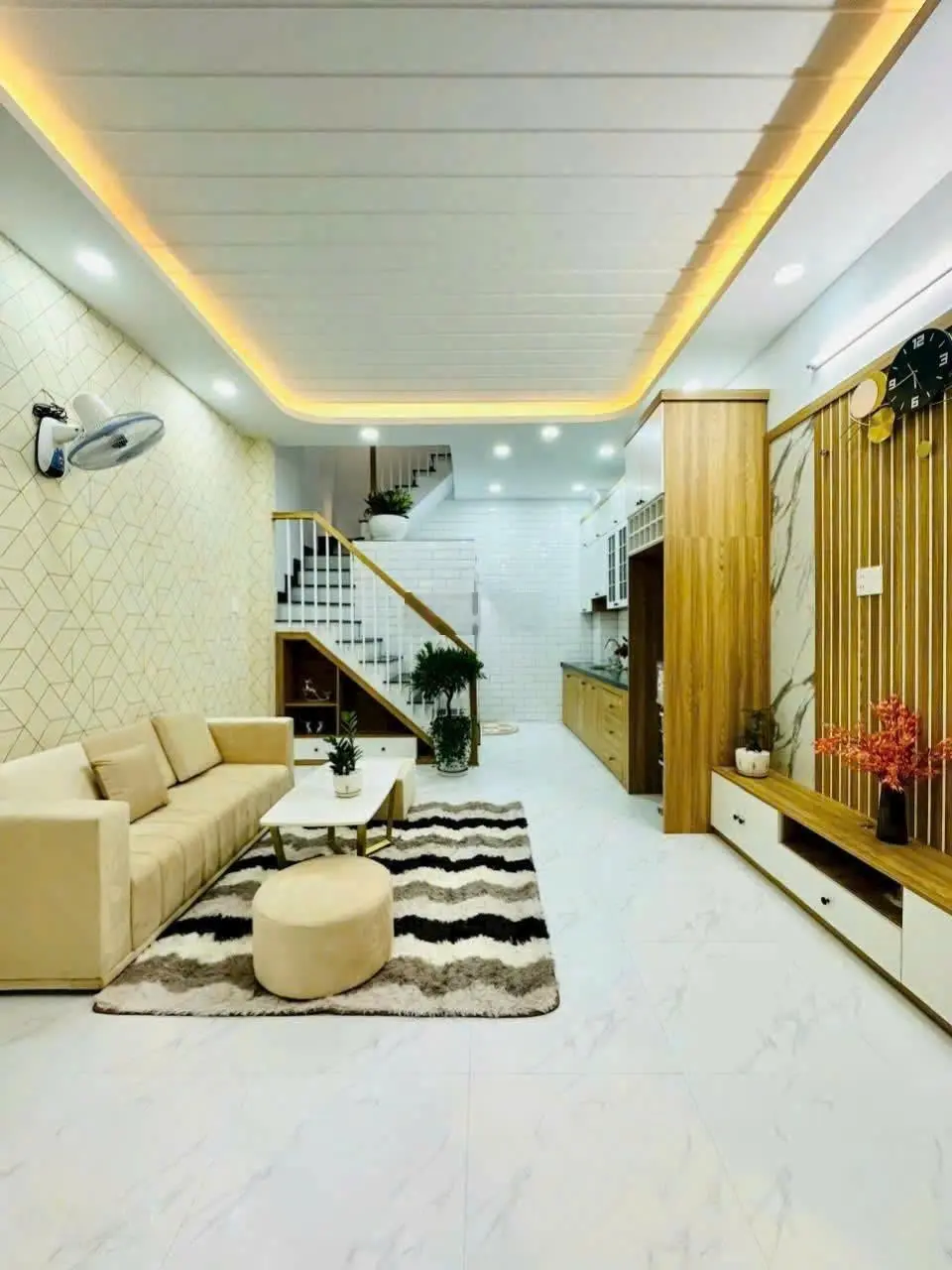 Bán nhà 40,8m2 / 3,89 Tỷ, 4 tầng đường Trần Não, phường An Khanh, quận 2.