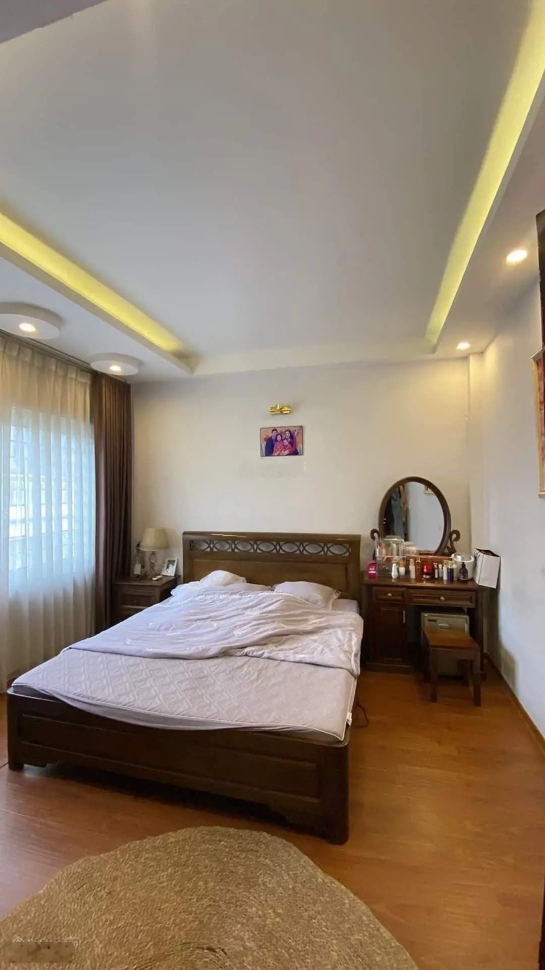 4,5 Tỷ. Không ở thì cho thuê. Căn Nhà 36M2 x 3.2M x 5 Tầng x 4PN. Đường 3M. Nguyên Xá - Minh Khai.