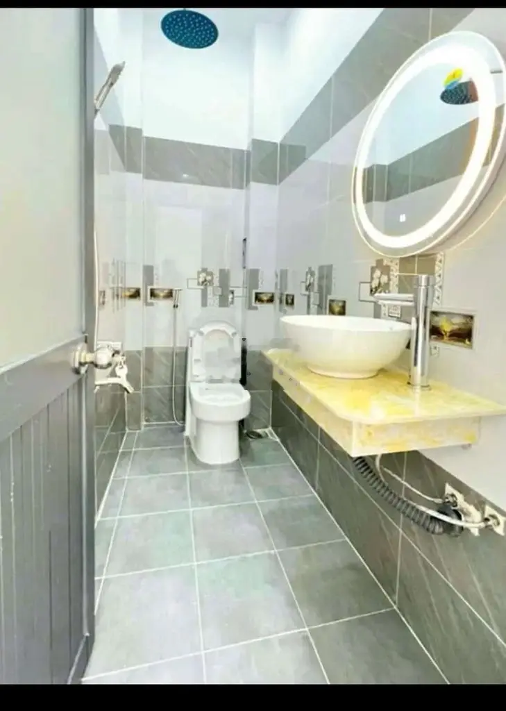 chính chủ cần bán Nhà Cấp 4 Tiện Kinh Doanh - 5x17 -SHR -Chỉ 670 Triệu