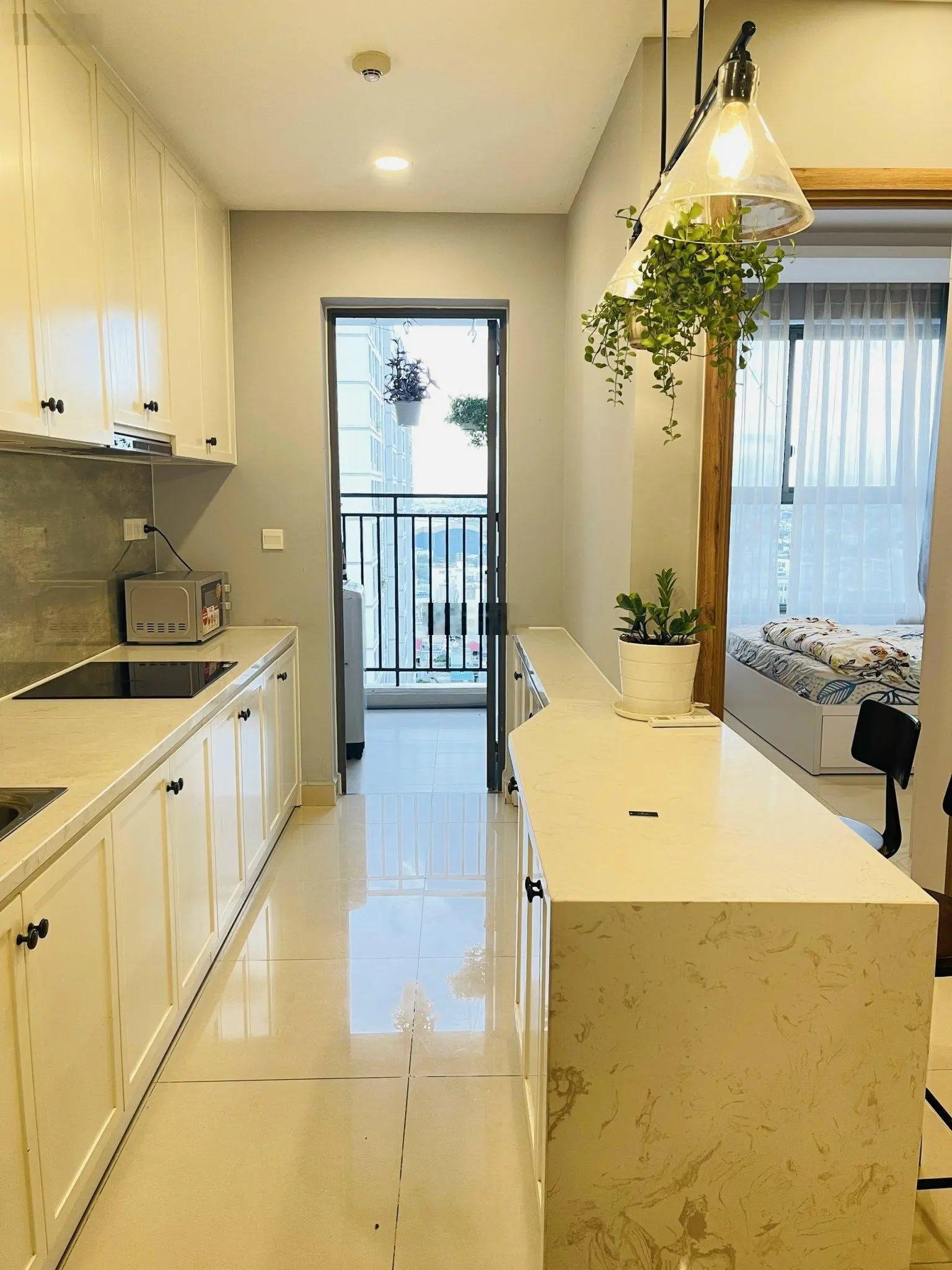 Bán nhà siêu đẹp, 3.3 tỷ, 57m2, 1 phòng ngủ, tòa Botanica Premier, Novaland, sát sân bay TSN
