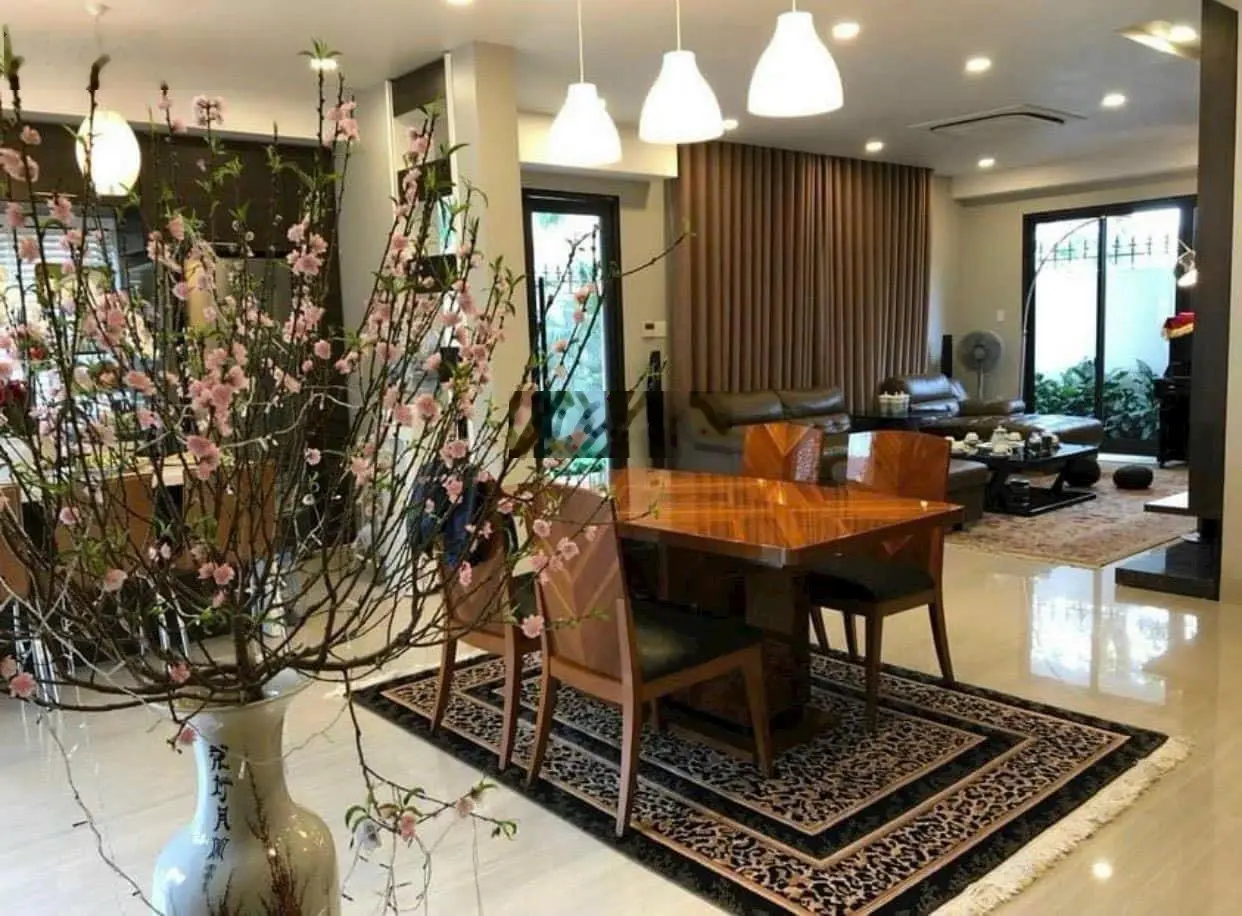 Bán biệt thự LÔ GÓC tuyến 2 Lê Hồng Phong giá tốt