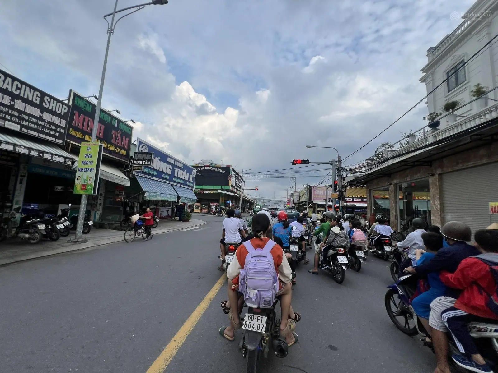 Bán cặp trọ đường D2 KDC Thuận Giao