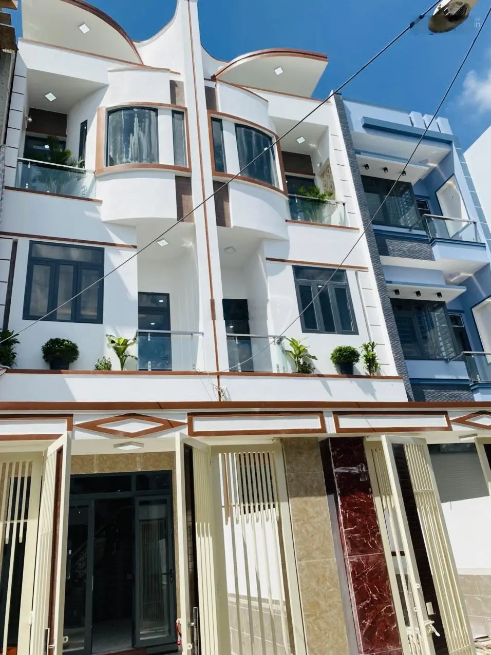 Nhà bán chính chủ sổ hồng có hoàn công - kế bên chợ Dĩ An 1