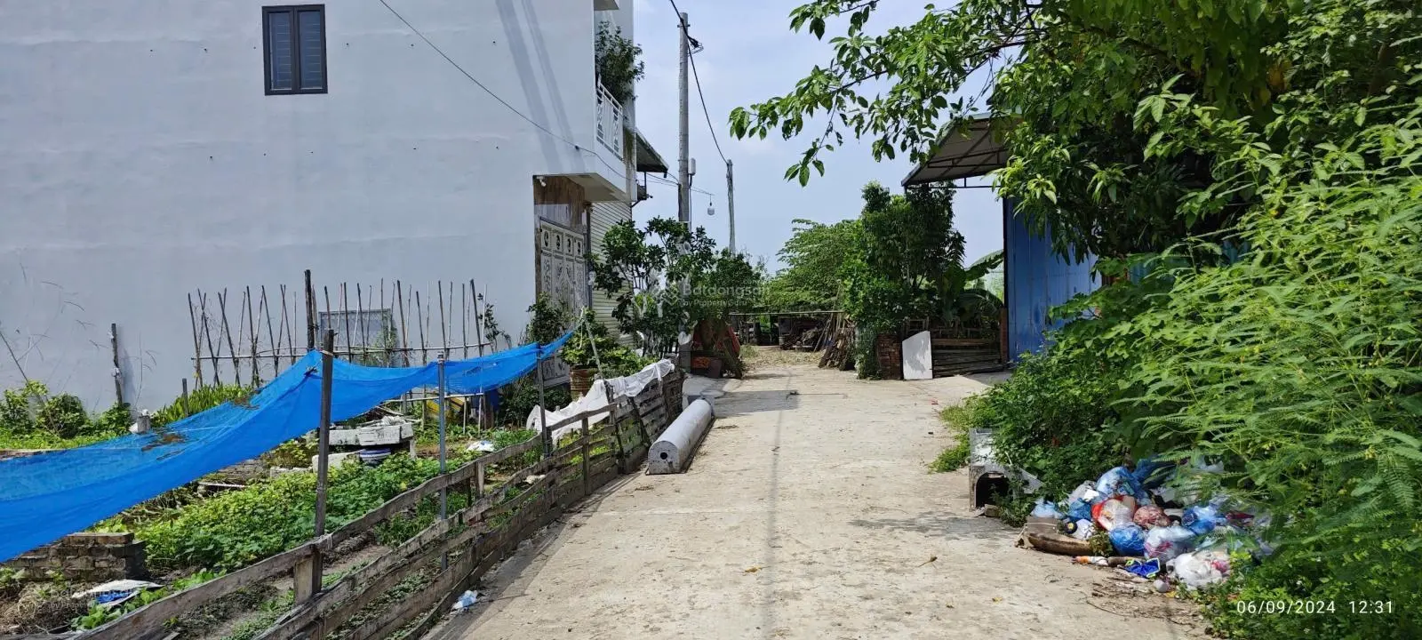 Cần bán gấp 75m2 đất dịch vụ Lại Yên giá đầu tư chỉ 9x triệu/m2
