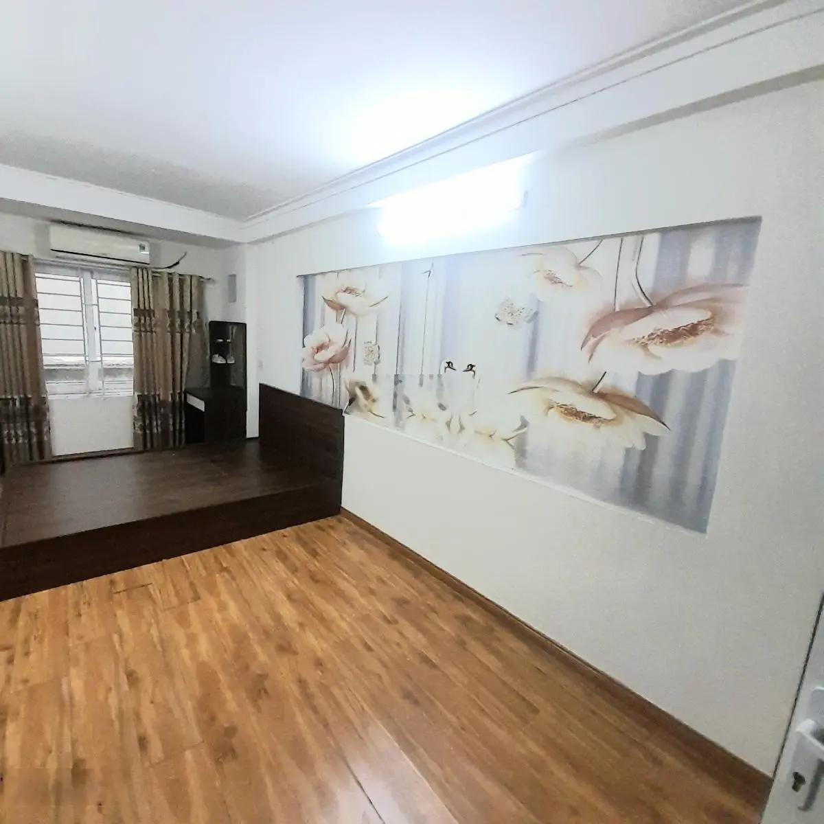 Cực hiếm! Tiện ích khỏi bàn! Bán nhà phố Đông Thiên 30m2 5 tầng MT 3.6m chỉ 4,9 tỷ