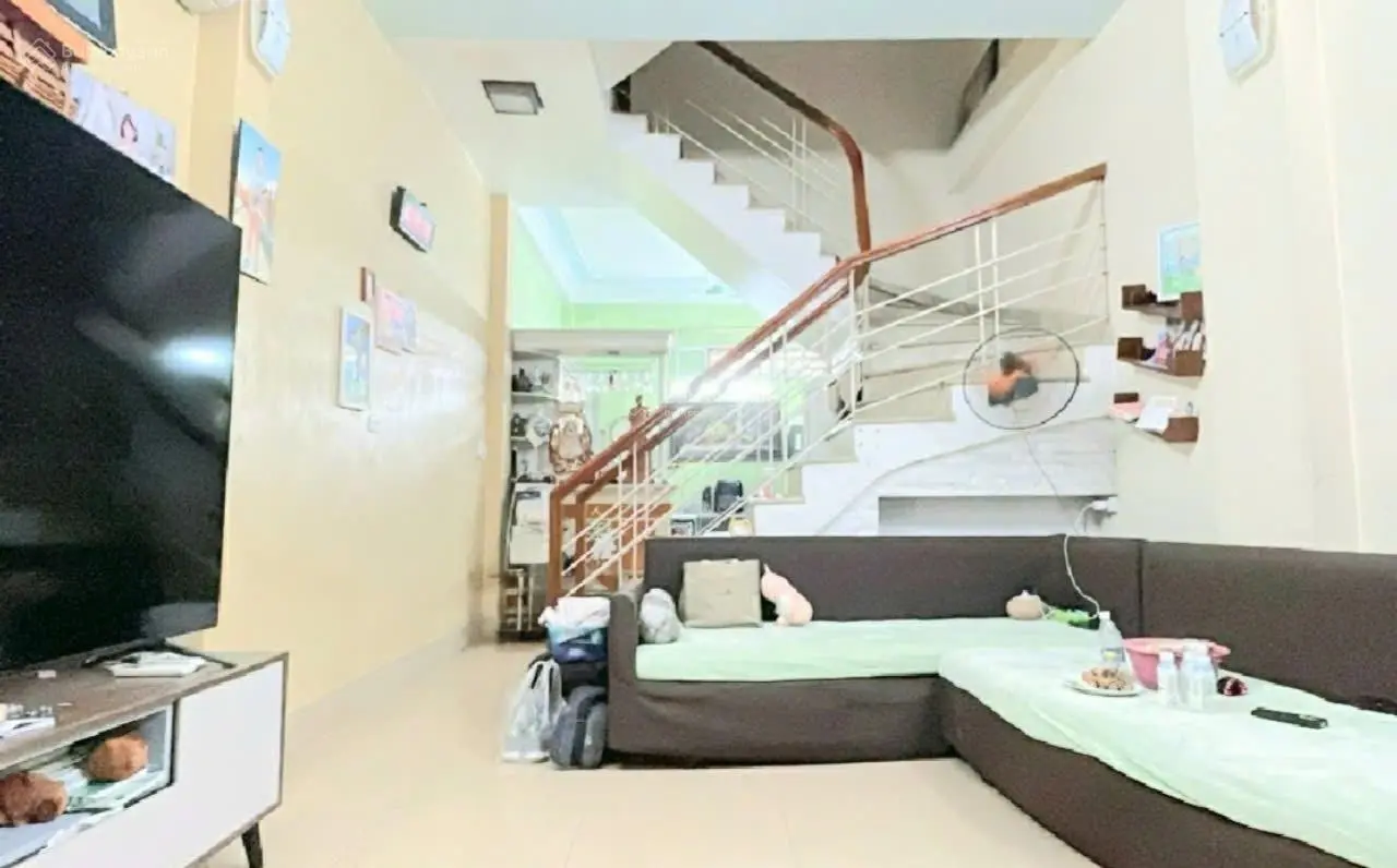 Nhà đẹp Long Biên, giá hợp, 1 nhà ra ô tô tránh, 3 phút ra Big C Long Biên, khu vip