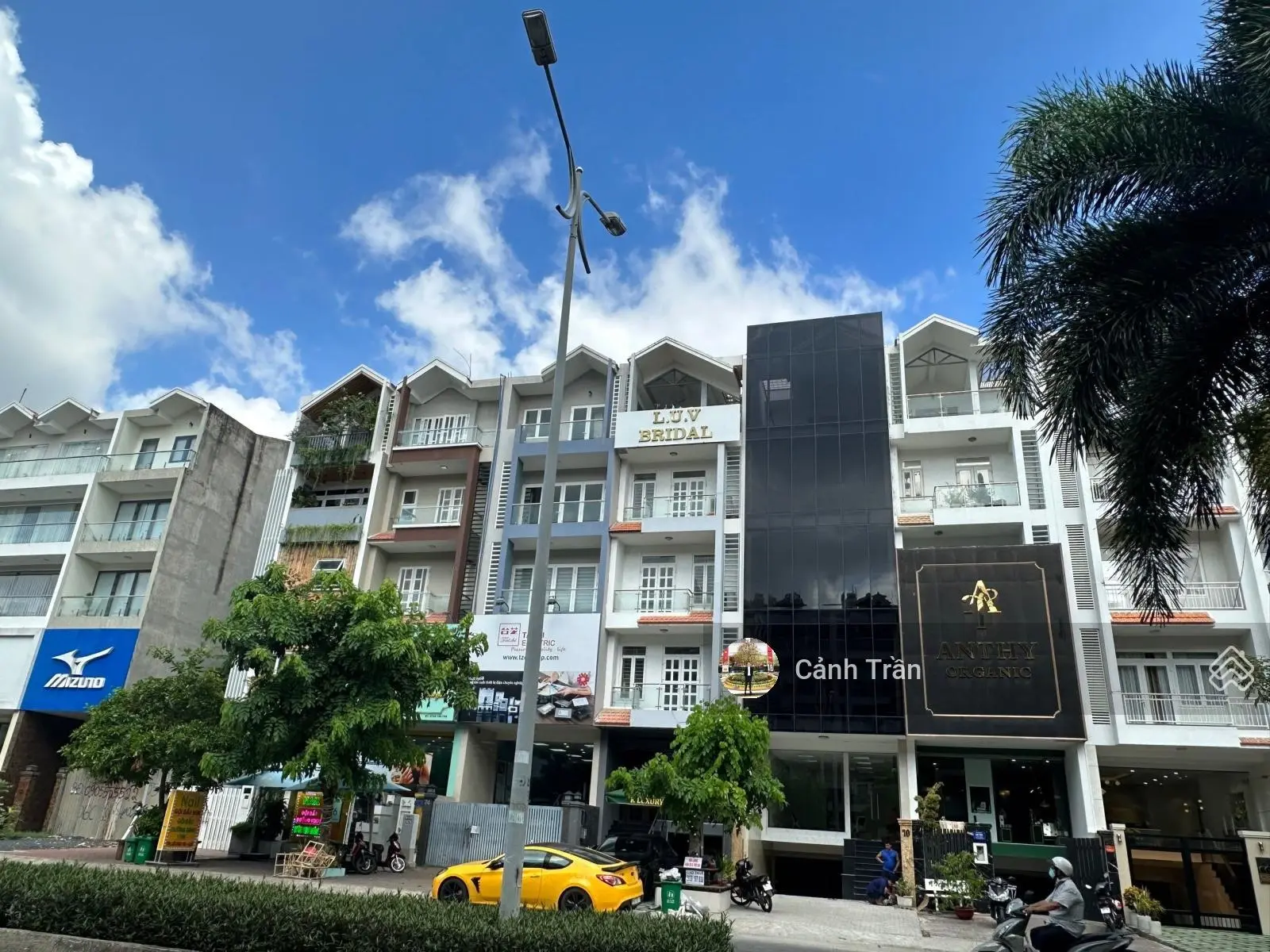 Chính chủ cần ra nhanh nhà phố D1 - Him Lam. Giá tốt, vị trí đẹp. LH 0908 355 ***