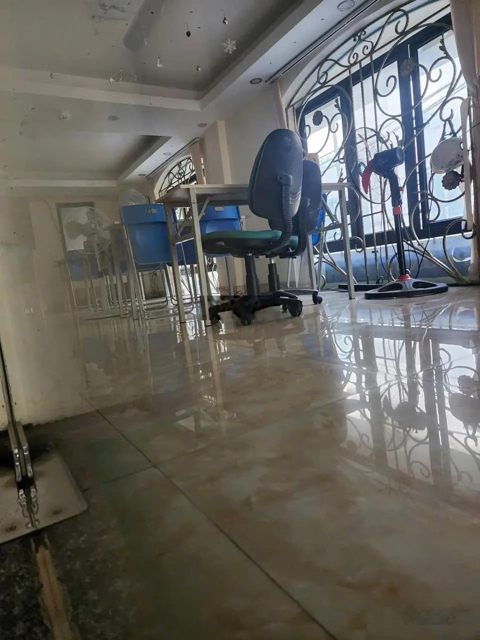Bán nhà 7tầng lô góc, phân lô ôtô tránh gần Dương Khuê, Lê Đức Thọ, Trần Vỹ 50/70m2 MT 14m giá 24tỷ
