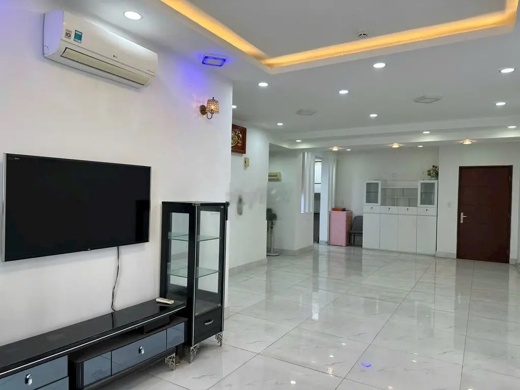 Cần bán căn hộc cao cấp trung tâm võ thị sáu , 2 pn , giá cực tốt