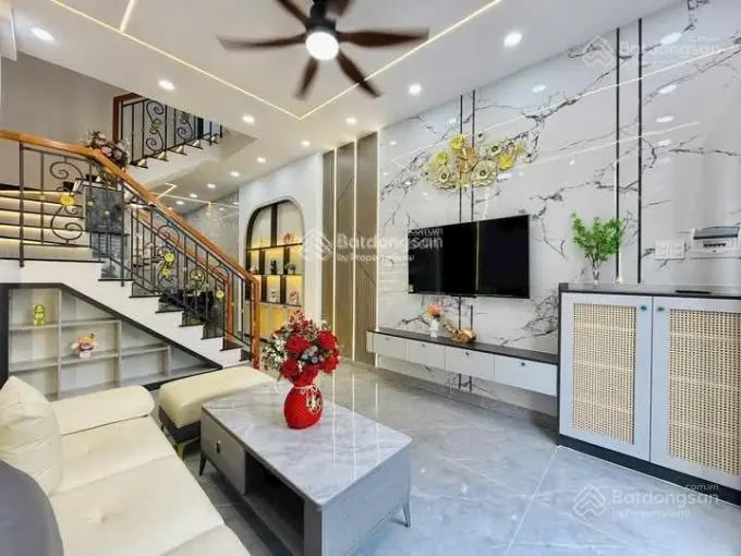 Hot!!Nhà đẹp giá siêu rẻ toạ lạc tại đường số 120 Tân Phú,Q9 giá 3.7Tỷ phía sau công viên Suối Tiên